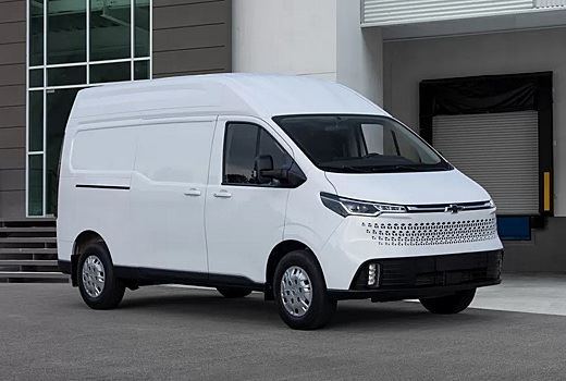 Chevrolet показал конкурента Ford Transit: это перелицованный «китаец»